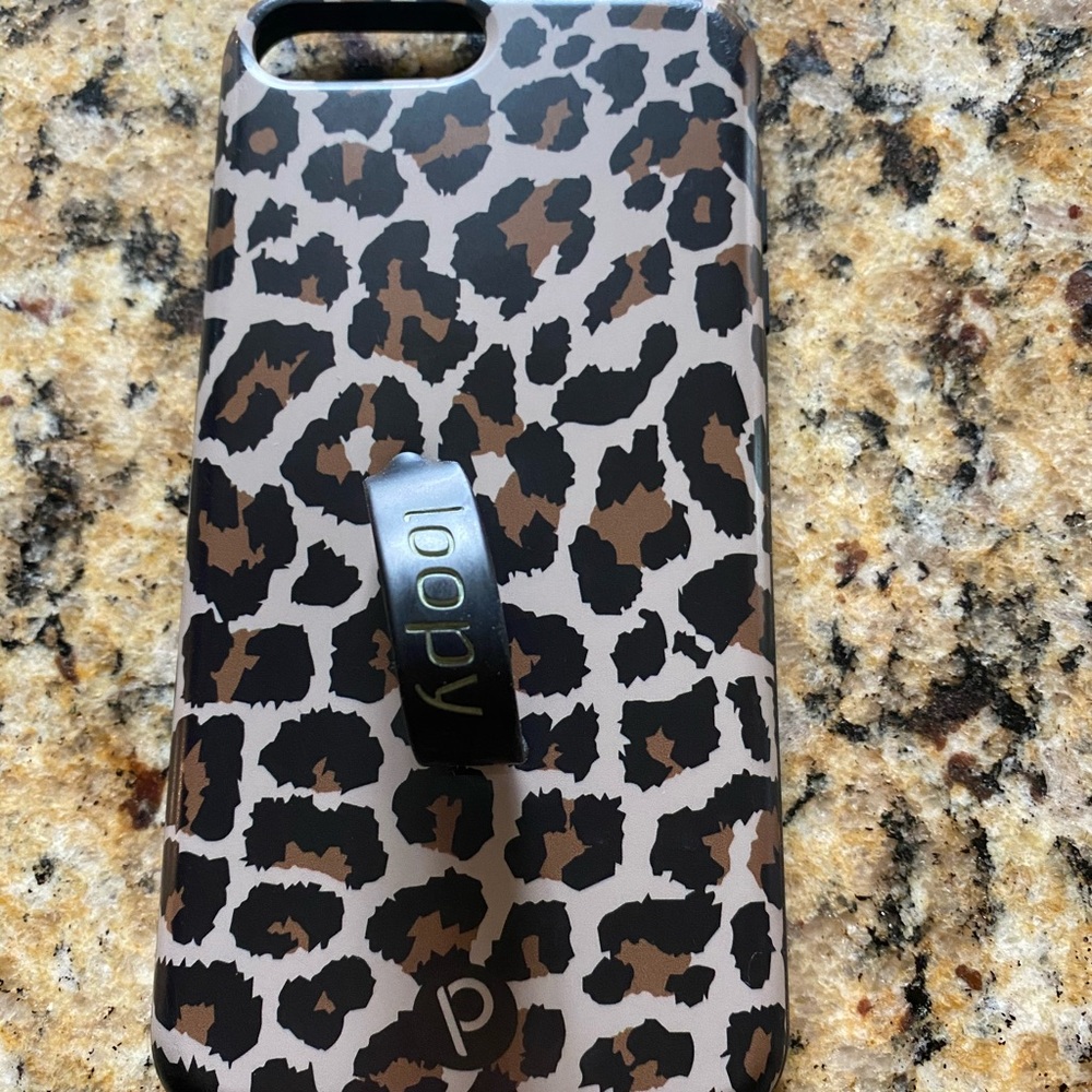 iPhone 7+ Leopard Loopy Case